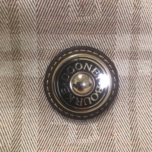 🎉SALE Rare Vintage Dooney & Bourke Brown/Beige Satchel w/ DB Medallion EUC - Picture 8 of 13